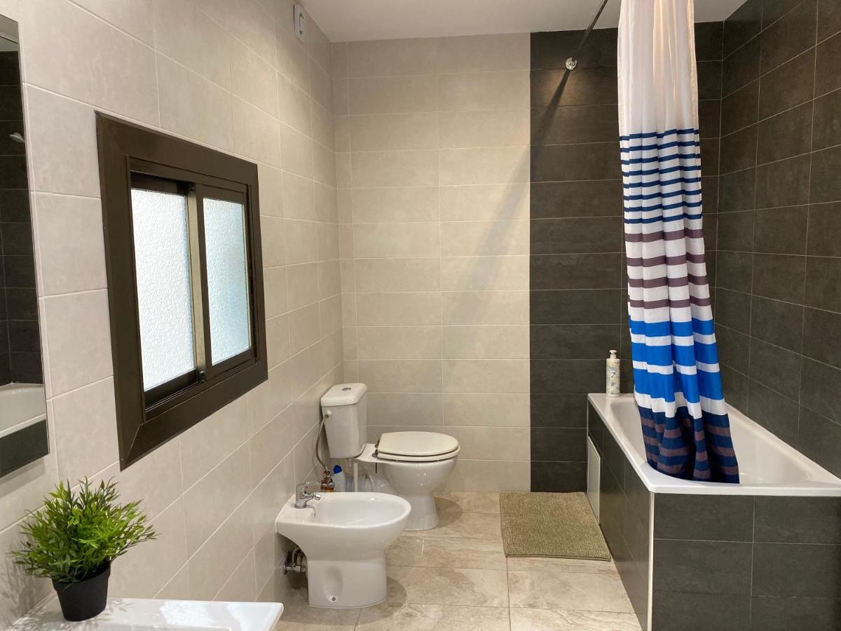 Comfortable Renovated Flat, Wifi! Badalona Eksteriør billede